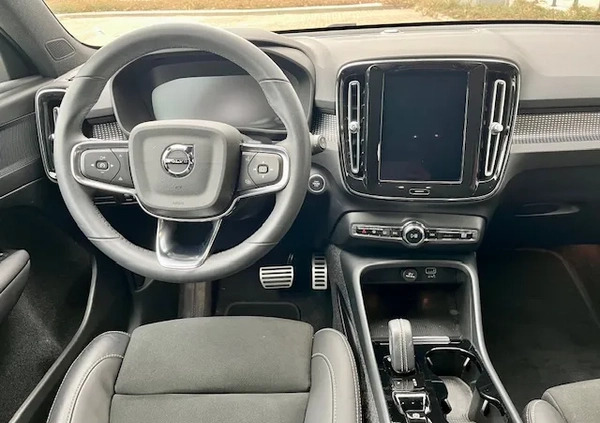Volvo XC 40 cena 141000 przebieg: 24658, rok produkcji 2022 z Warszawa małe 16